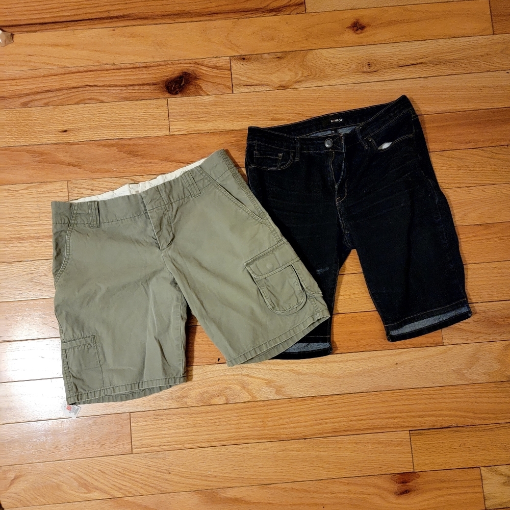 Bundle Of 2 Shorts - image 2